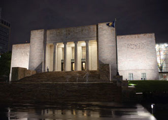 Joslyn Art Museum at night